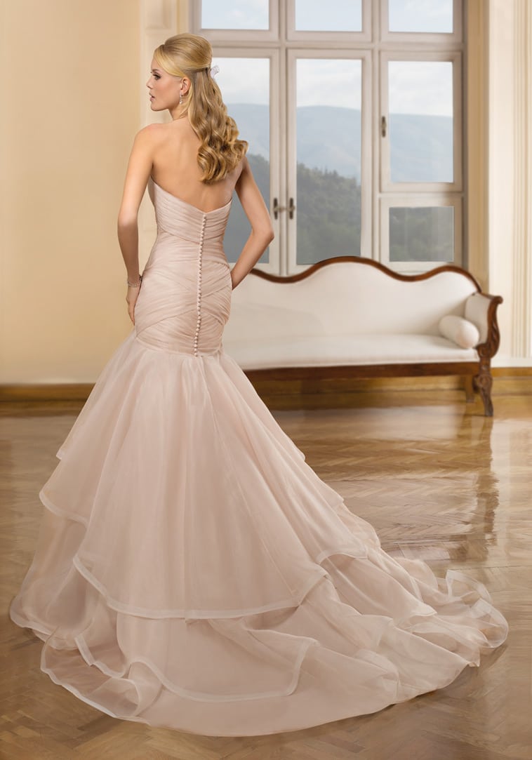 havfrue formet brudekjole i pudderrosa