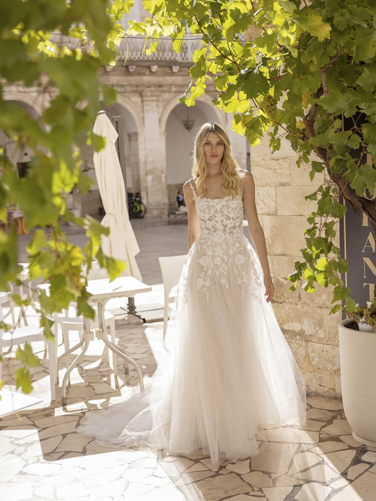 modeca 2024 brudekjoler