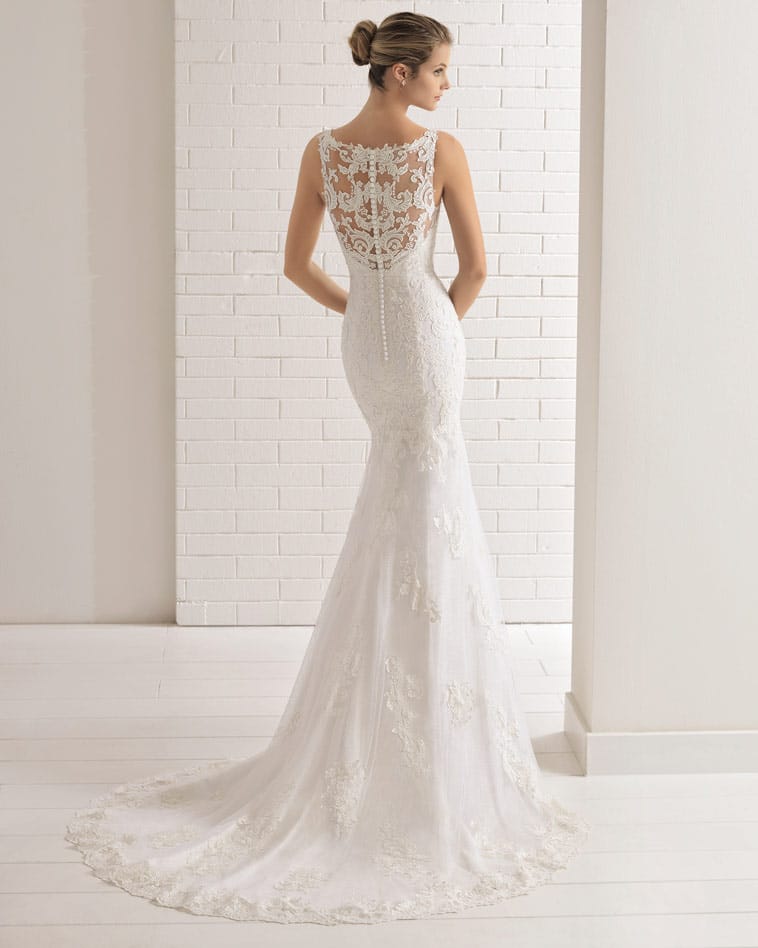 Brudekjole havfrue facon med flot blonderyg