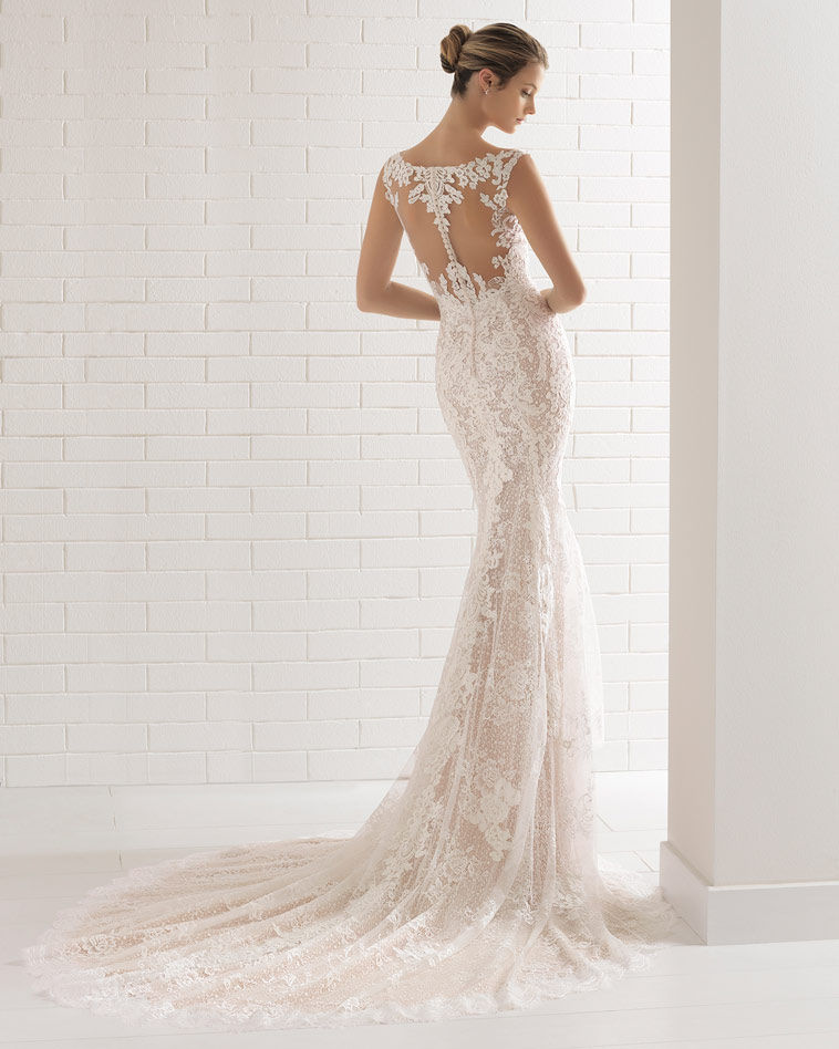 brudekjole med flot blonde