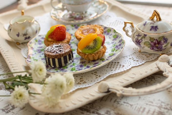 papir doilie på kagefad