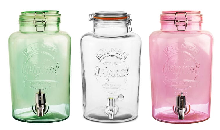 Grøn, gennemsigtigt og rosa farvet drinks dispensere